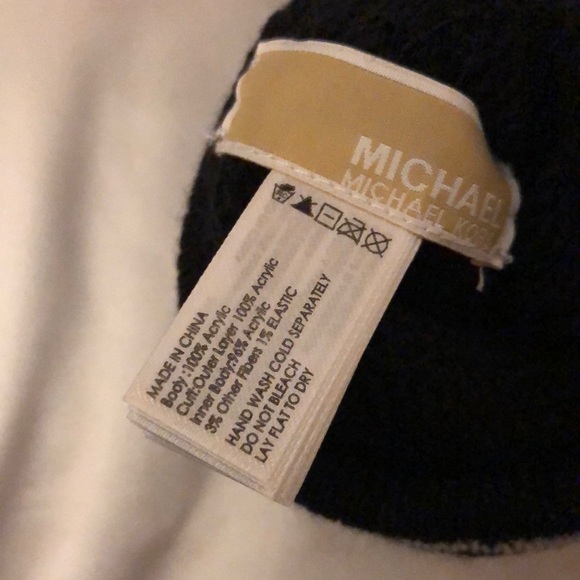 Michael Kors Black Cream Knit Gloves With Fold Over Cuff With MK Logo NWT - Picture 12 of 15